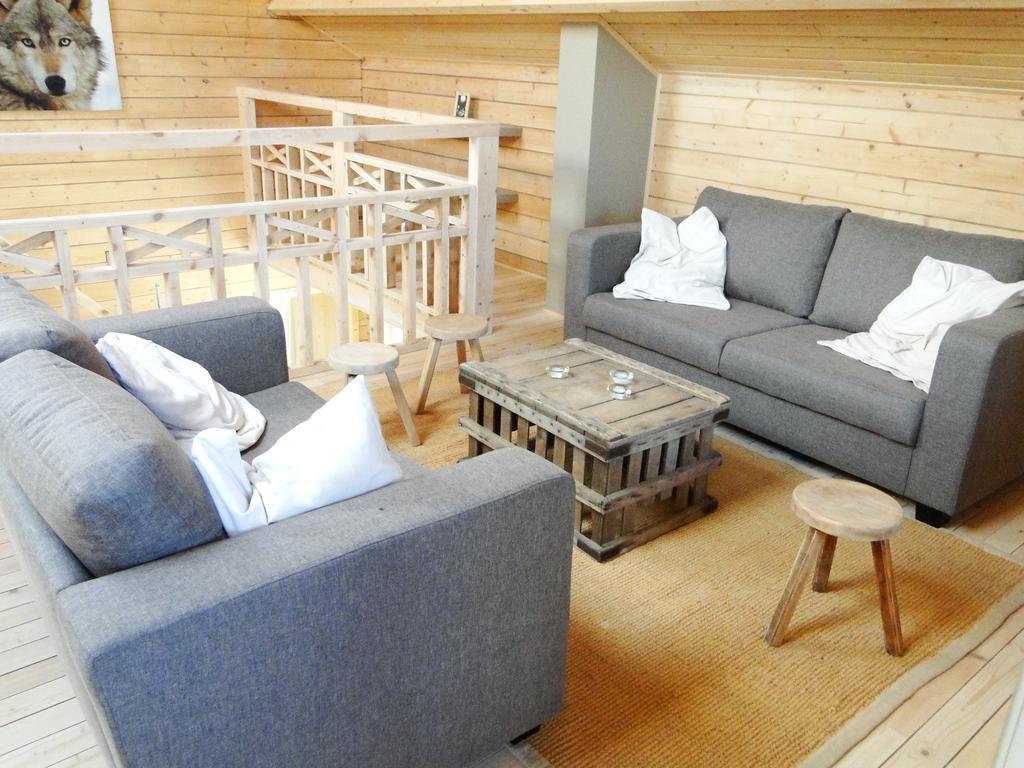 Holiday Home A Pas De Loup 라로셰안알데네 외부 사진