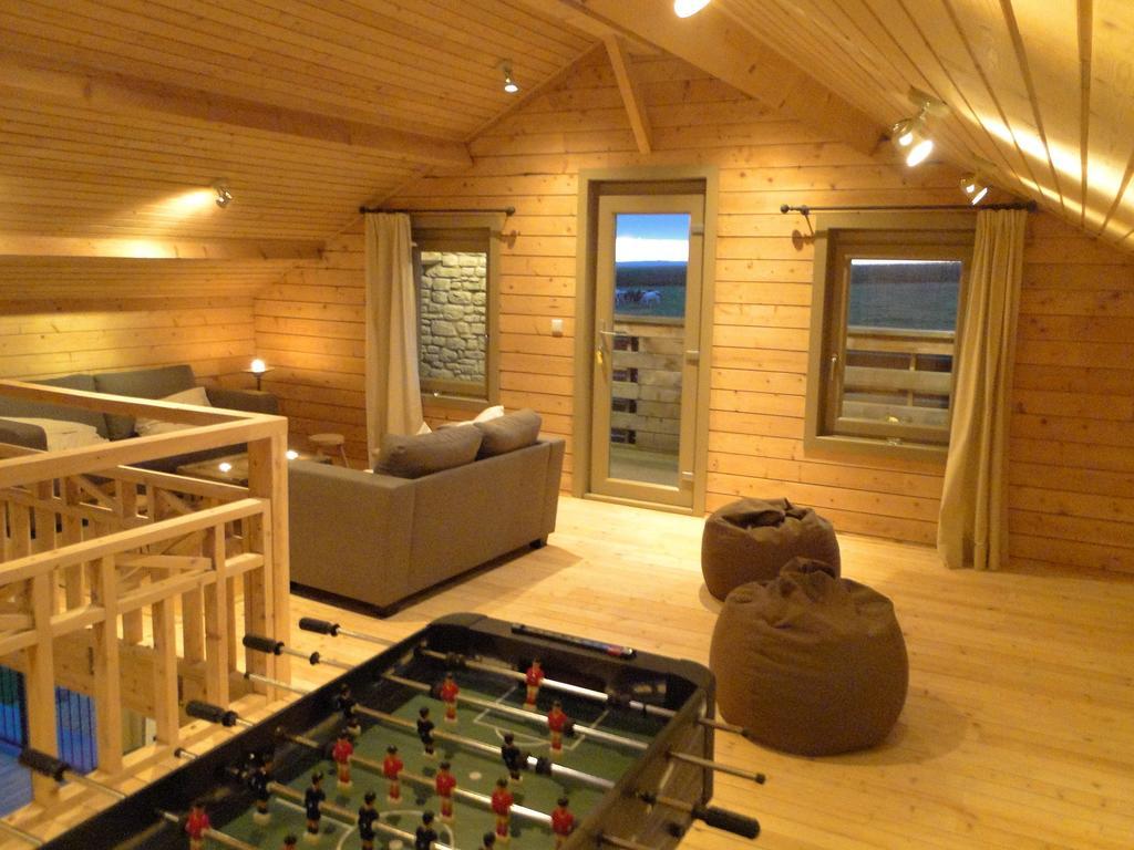 Holiday Home A Pas De Loup 라로셰안알데네 외부 사진